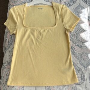 Old Navy Women'sPastel Yellow Square Neck Tee